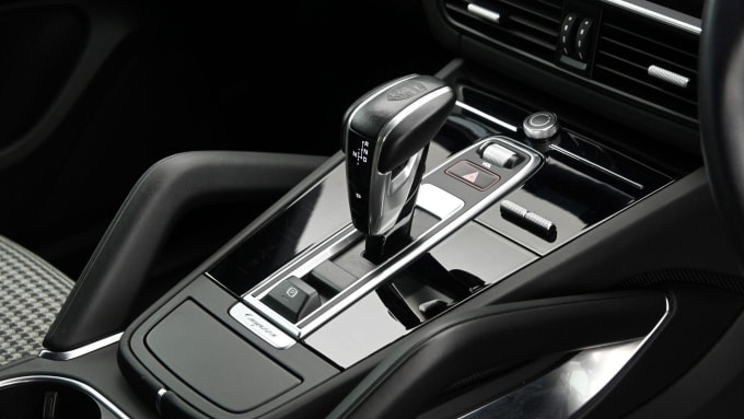 2025 Porsche Cayenne
