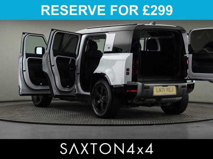 2025 Land Rover Defender 110