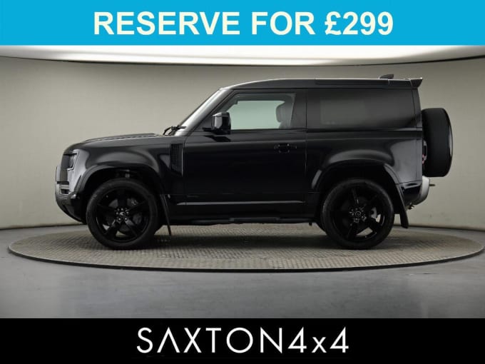 2025 Land Rover Defender 90