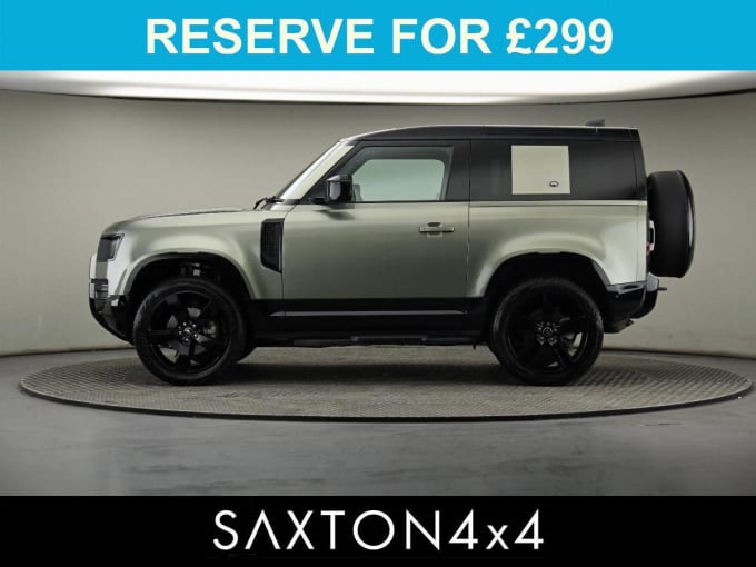2025 Land Rover Defender 90