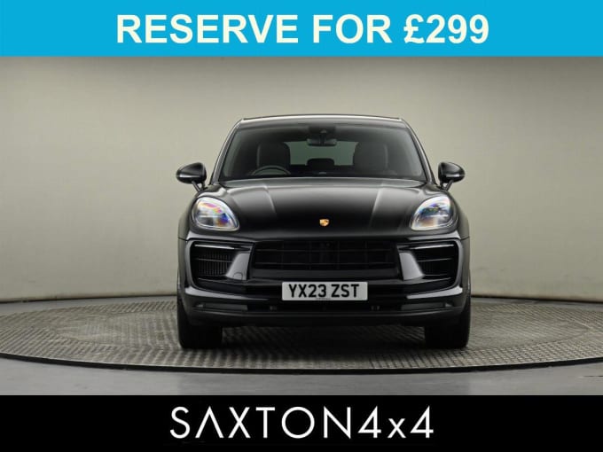 2025 Porsche Macan