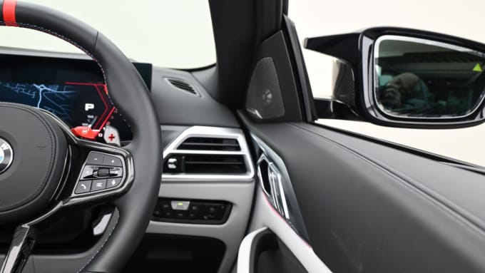 2025 BMW M4