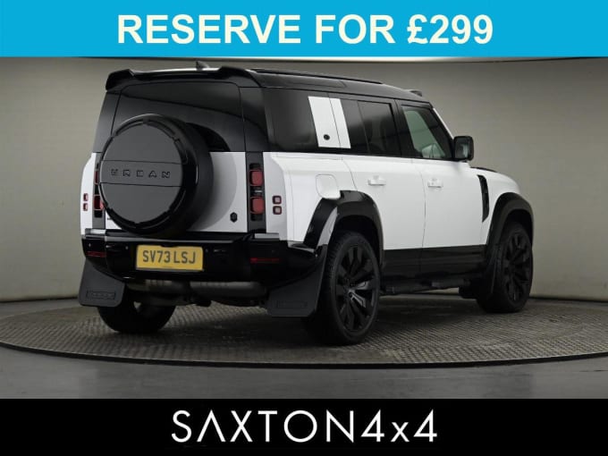 2025 Land Rover Defender 110