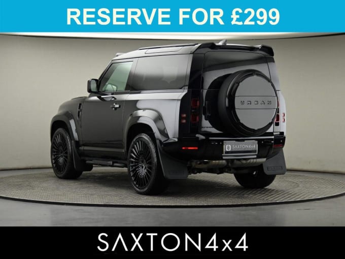 2025 Land Rover Defender 90