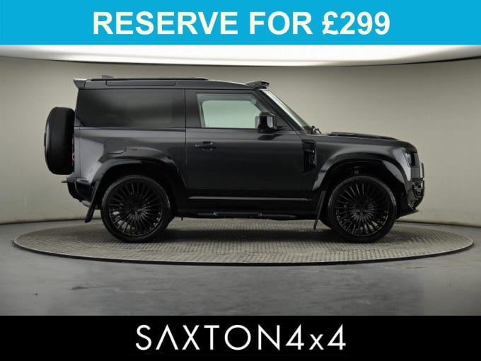 2025 Land Rover Defender 90