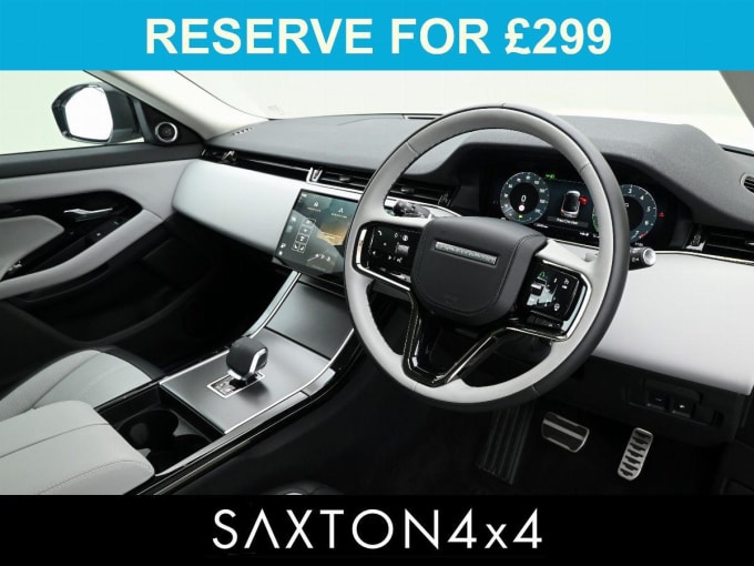 2025 Land Rover Range Rover Evoque
