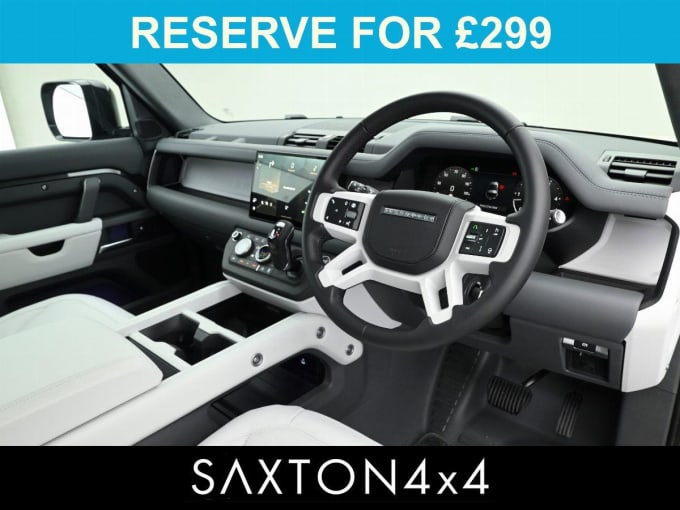 2025 Land Rover Defender 90