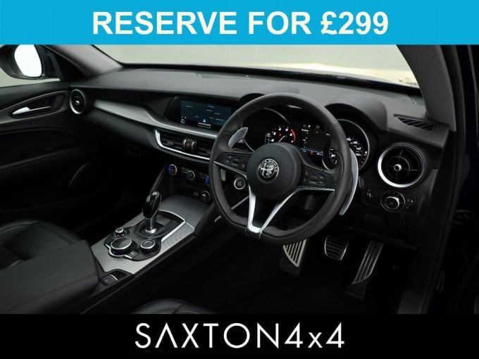 2025 Alfa Romeo Stelvio