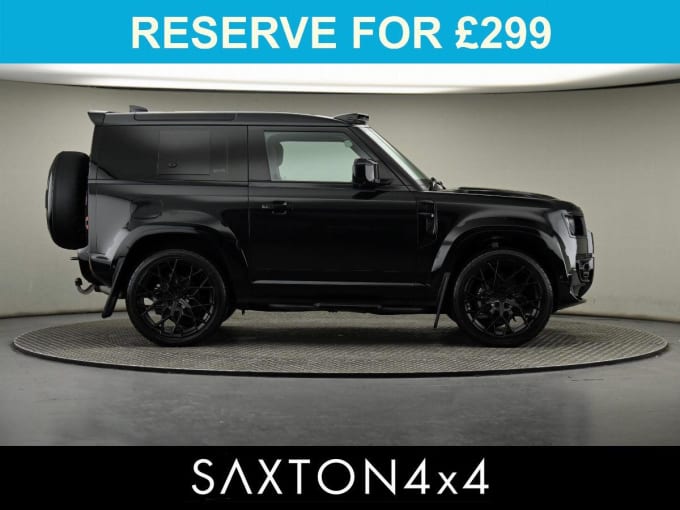 2025 Land Rover Defender 90