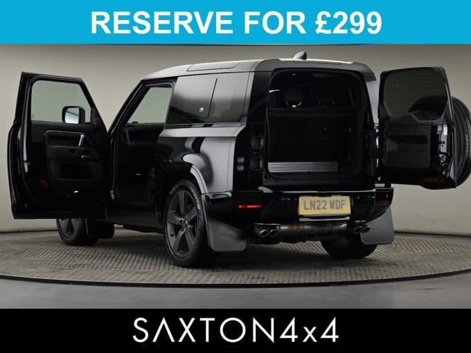 2025 Land Rover Defender 90