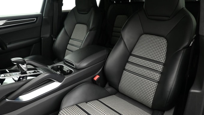 2025 Porsche Cayenne