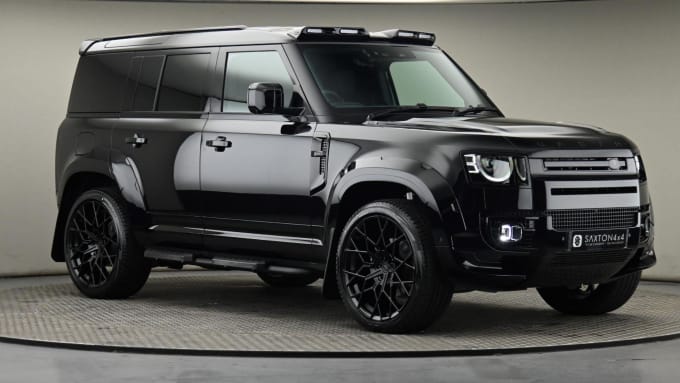 2025 Land Rover Defender 110