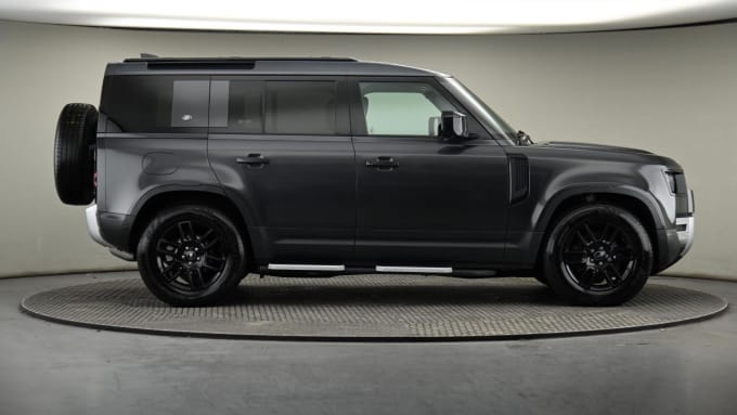 2025 Land Rover Defender 110