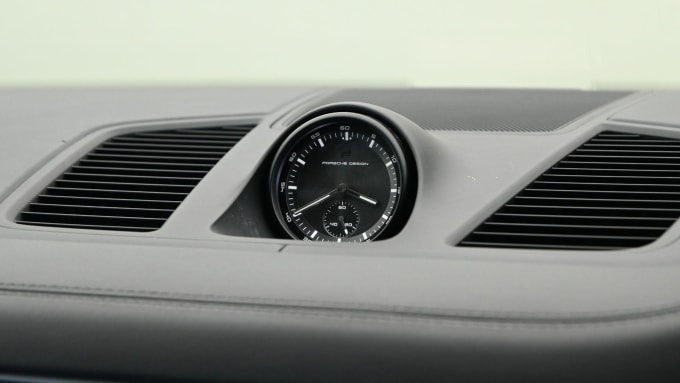 2025 Porsche Cayenne
