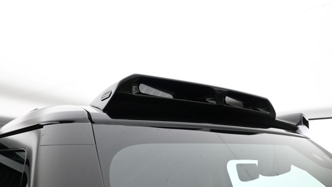 2025 Land Rover Defender 110