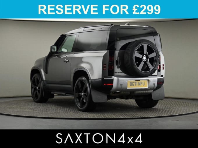 2025 Land Rover Defender 90