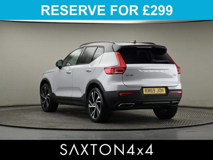 2025 Volvo Xc40