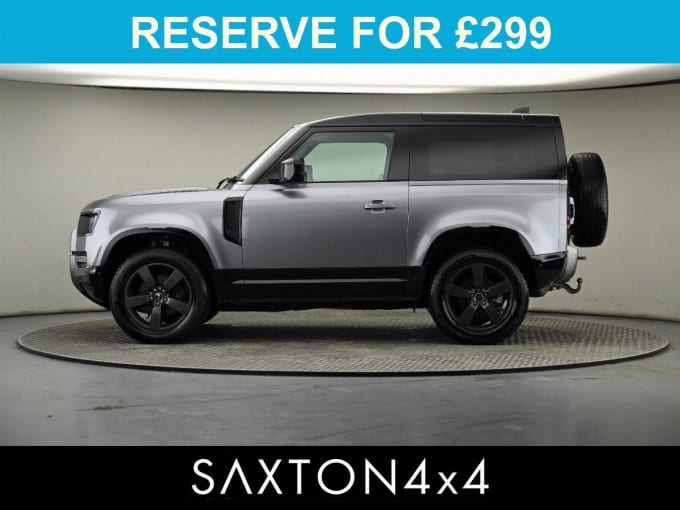 2025 Land Rover Defender 90