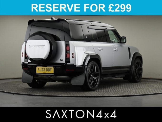 2025 Land Rover Defender 110