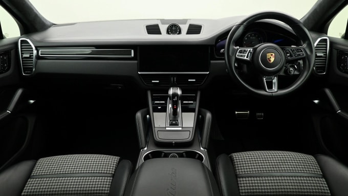 2025 Porsche Cayenne