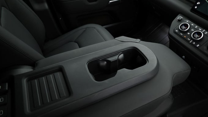 2025 Land Rover Defender 110