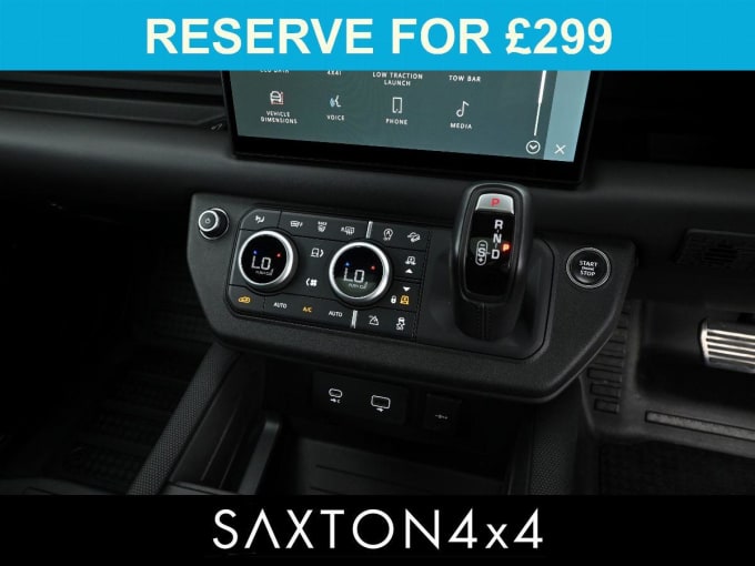 2025 Land Rover Defender 90