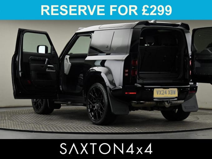 2025 Land Rover Defender 90