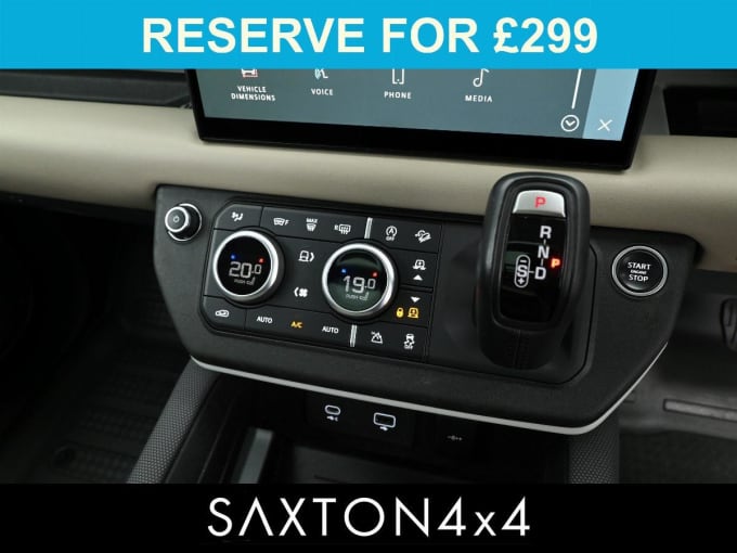 2025 Land Rover Defender 110