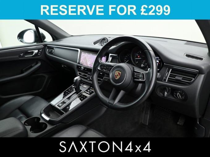 2025 Porsche Macan