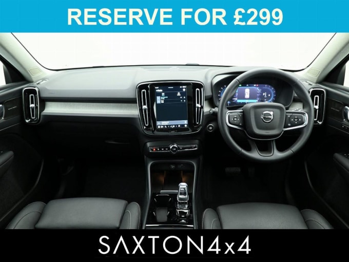 2025 Volvo Xc40