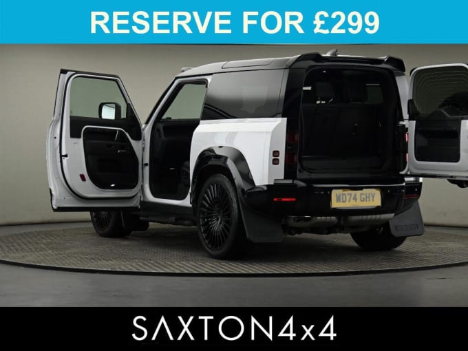 2025 Land Rover Defender 90