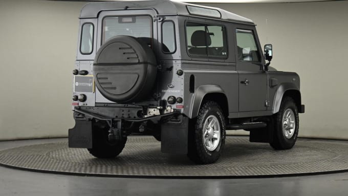 2025 Land Rover Defender 90