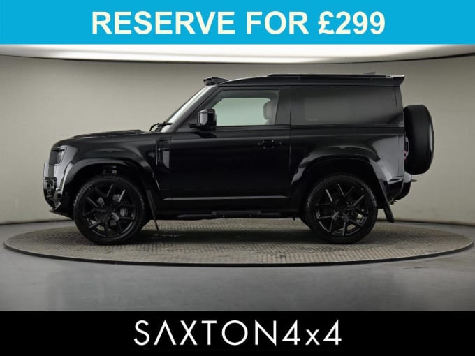 2025 Land Rover Defender 90