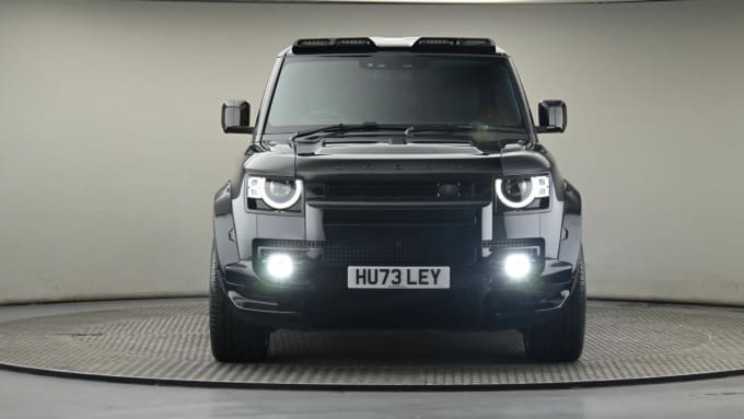 2025 Land Rover Defender 110
