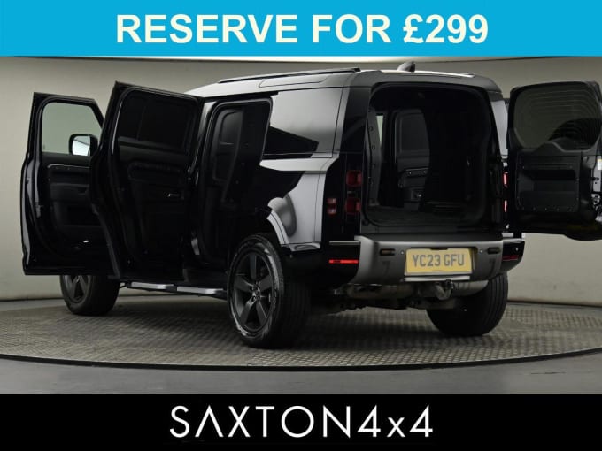 2025 Land Rover Defender 110