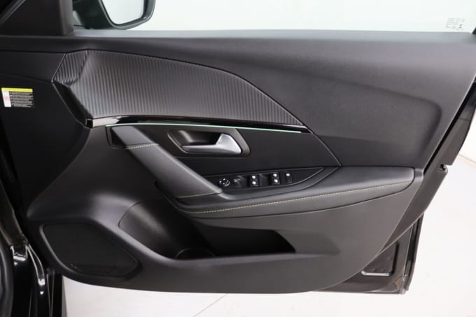 2025 Peugeot 208