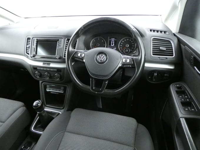 2024 Volkswagen Sharan