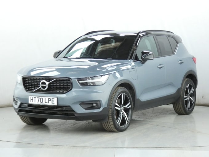 2025 Volvo Xc40