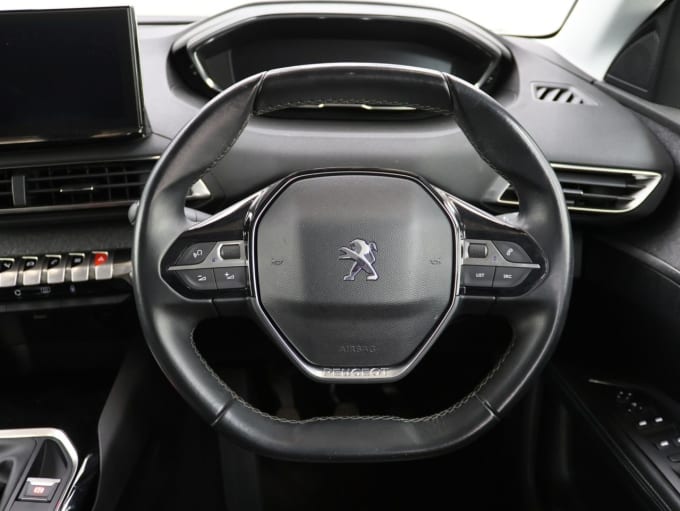 2025 Peugeot 5008
