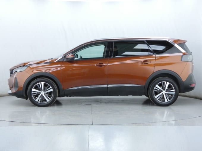 2024 Peugeot 5008