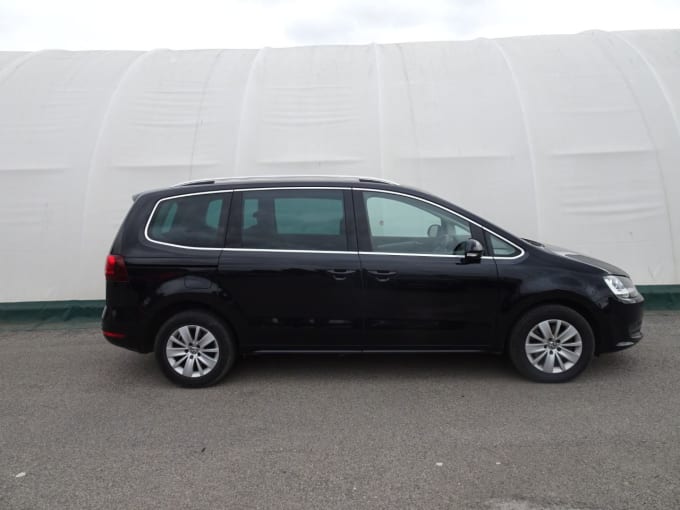 2024 Volkswagen Sharan