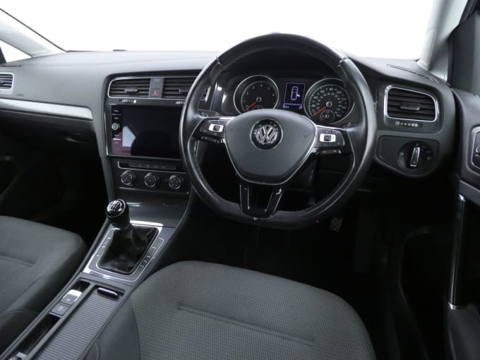 2024 Volkswagen Golf