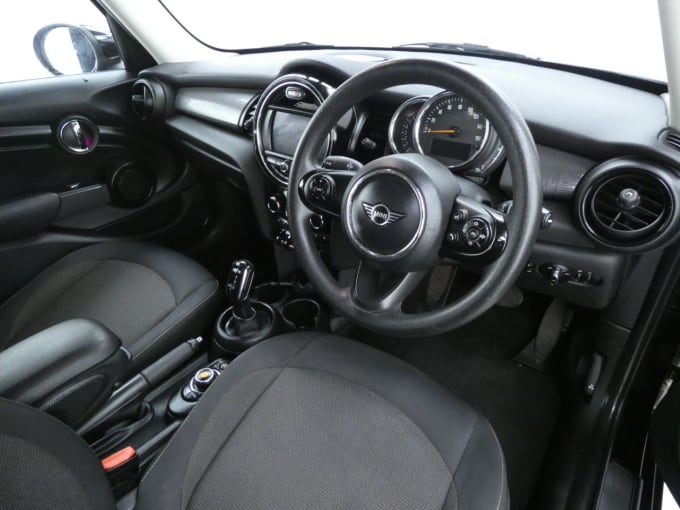 2024 Mini Hatch Cooper