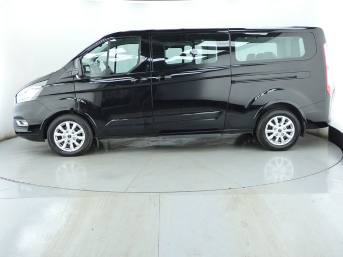 2024 Ford Tourneo Custom