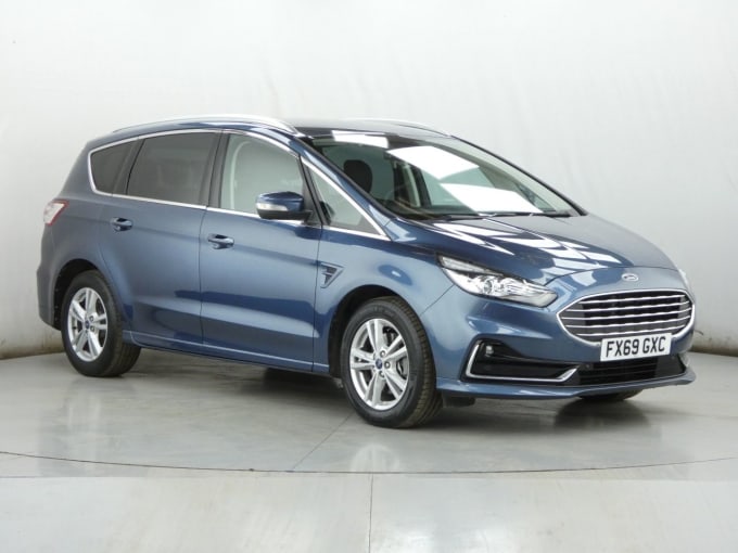 2025 Ford S-max