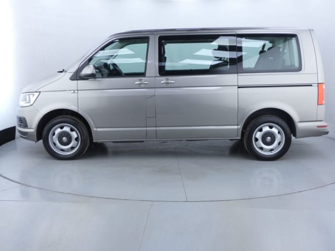 2025 Volkswagen Transporter Shuttle