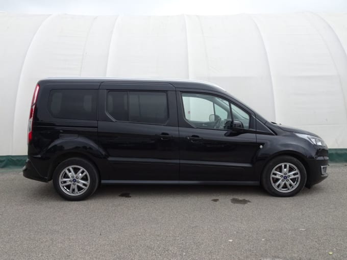 2024 Ford Grand Tourneo Connect