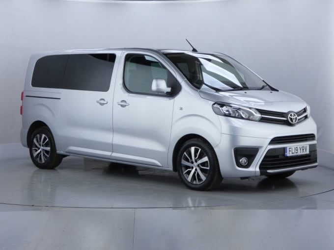 2025 Toyota Proace Verso