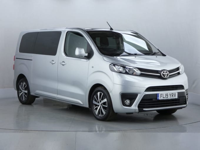 2025 Toyota Proace Verso