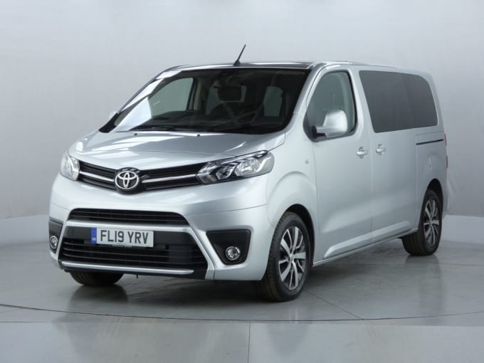 2025 Toyota Proace Verso